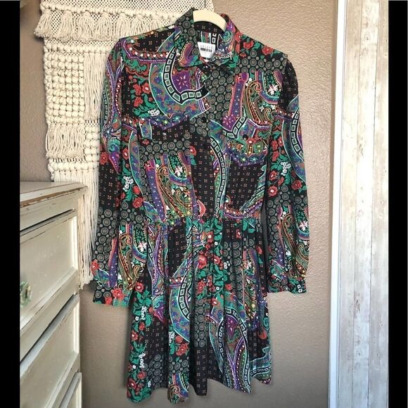 Leslie Fay Dresses & Skirts - Leslie Faye Vintage Black Floral Long Sleeve Dress